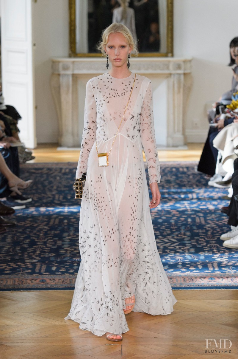 Jessie Bloemendaal featured in  the Valentino fashion show for Spring/Summer 2017