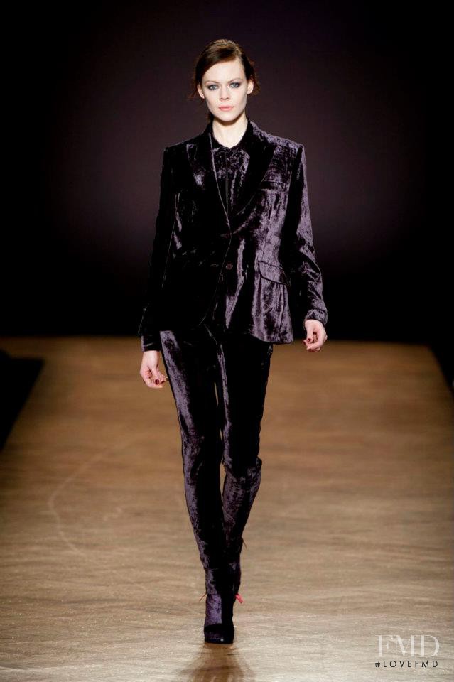 Kinga Rajzak featured in  the Paul Smith fashion show for Autumn/Winter 2012