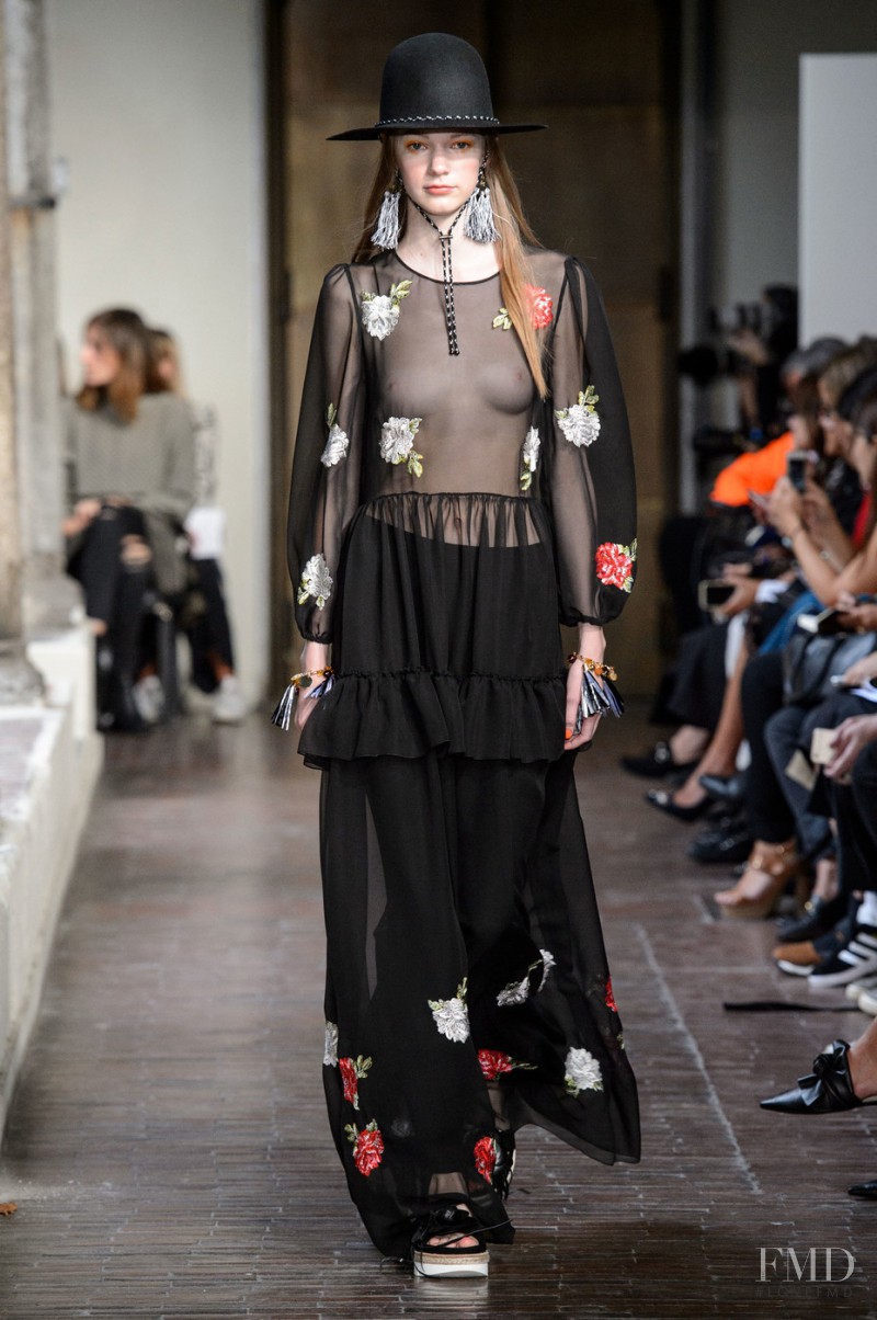 be Blumarine fashion show for Spring/Summer 2017