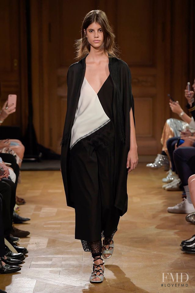 Antonina Petkovic featured in  the Vionnet fashion show for Spring/Summer 2017