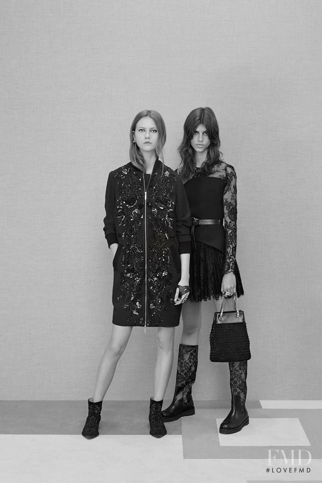 Antonina Petkovic featured in  the Elie Saab fashion show for Pre-Fall 2016