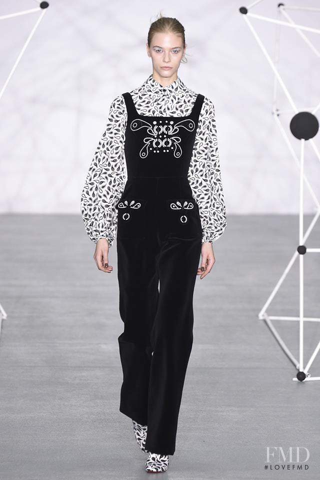 Holly Fulton fashion show for Autumn/Winter 2016