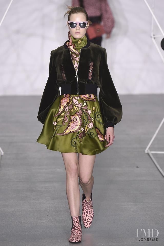 Holly Fulton fashion show for Autumn/Winter 2016