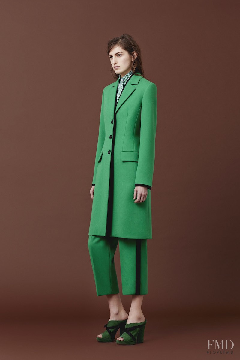 Zoe Huxford featured in  the Jonathan Saunders fashion show for Pre-Fall 2015