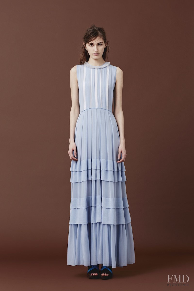 Zoe Huxford featured in  the Jonathan Saunders fashion show for Pre-Fall 2015