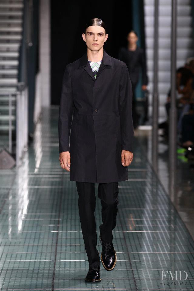 Raf Simons fashion show for Spring/Summer 2012