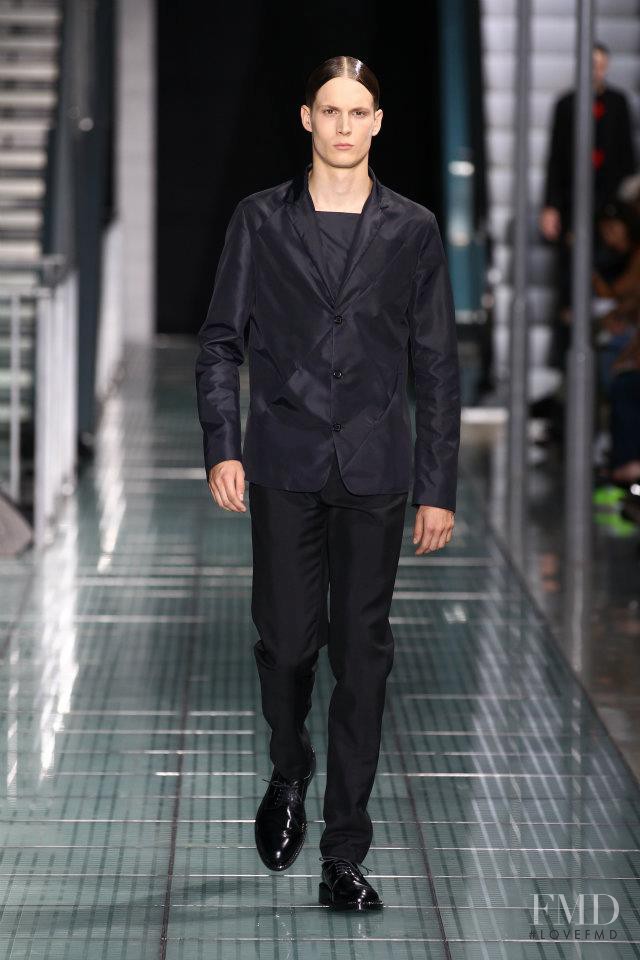 Raf Simons fashion show for Spring/Summer 2012