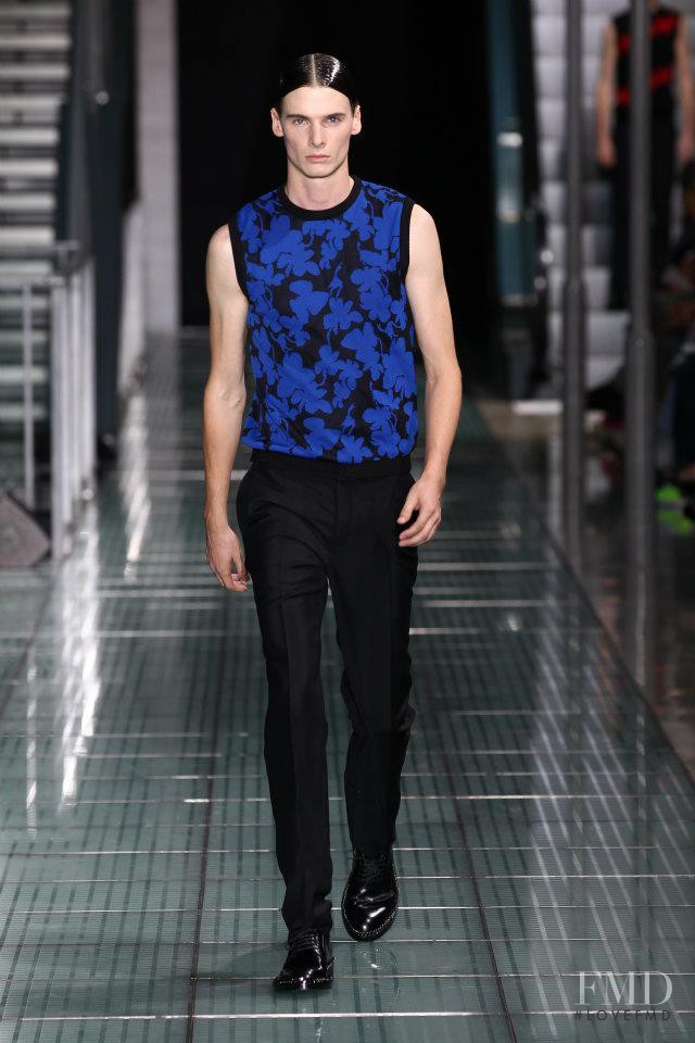 Raf Simons fashion show for Spring/Summer 2012