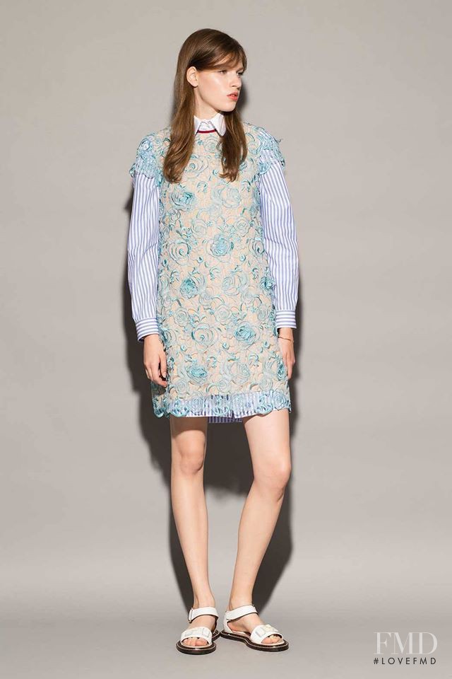Alicia Tostmann featured in  the Aquilano.Rimondi fashion show for Resort 2015