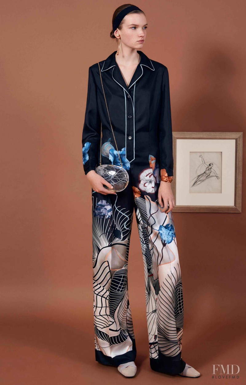 Eva Klimkova featured in  the Vionnet fashion show for Pre-Fall 2016