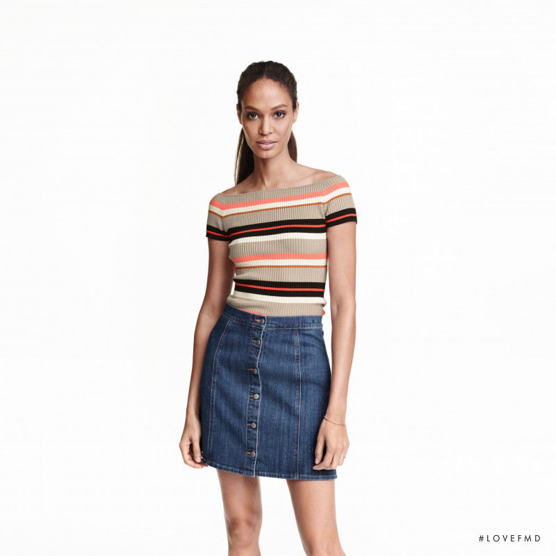 Joan Smalls featured in  the H&M catalogue for Summer 2016