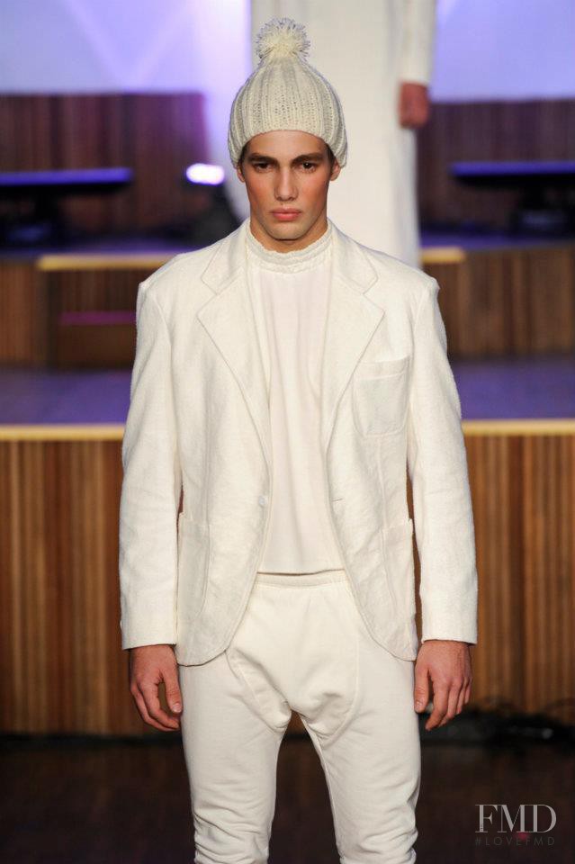 Casa de Criadores fashion show for Spring/Summer 2012