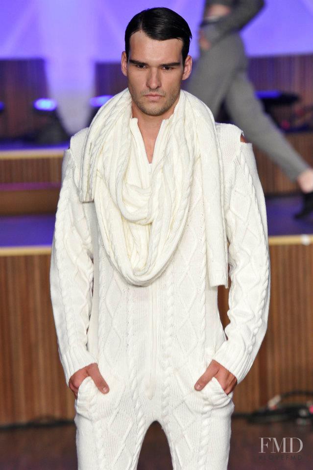 Casa de Criadores fashion show for Spring/Summer 2012