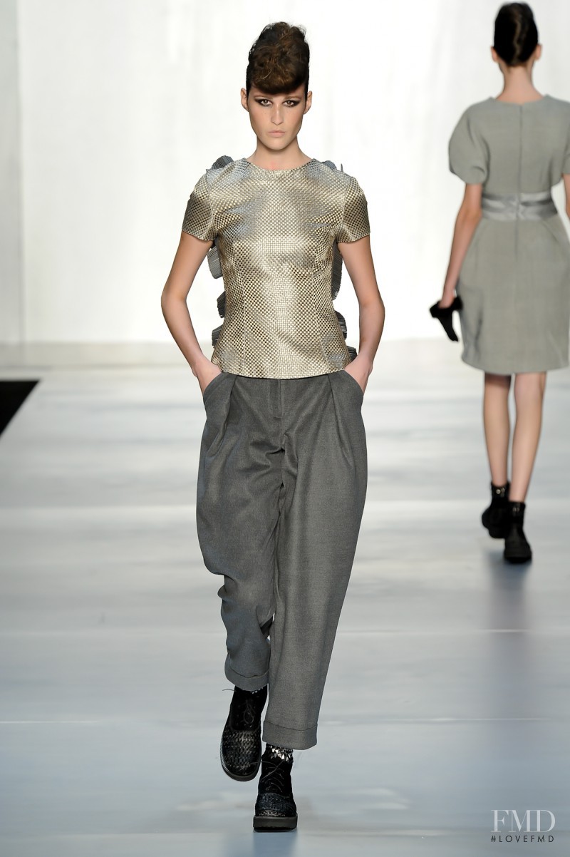 Acquastudio fashion show for Autumn/Winter 2011