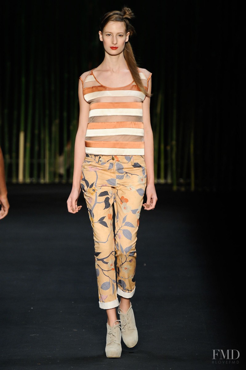 Patricia Muller featured in  the Helo Rocha - Teca fashion show for Autumn/Winter 2011