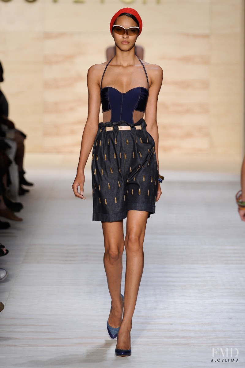 Lais Ribeiro featured in  the Herchcovitch fashion show for Spring/Summer 2012