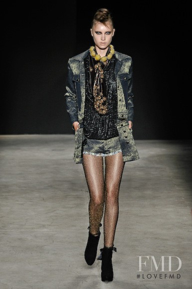 Printing fashion show for Autumn/Winter 2010