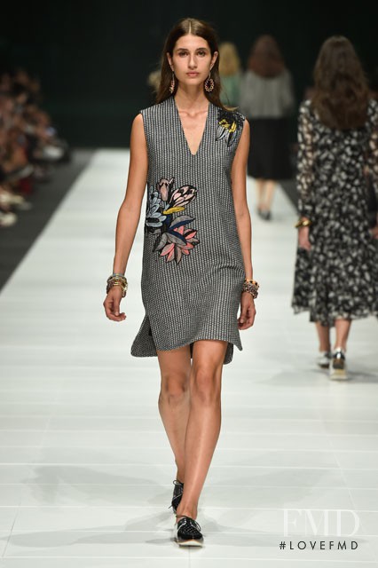 Roberta Pecoraro featured in  the VAMFF Premium Runway 3 presented by InStyle  fashion show for Spring/Summer 2016