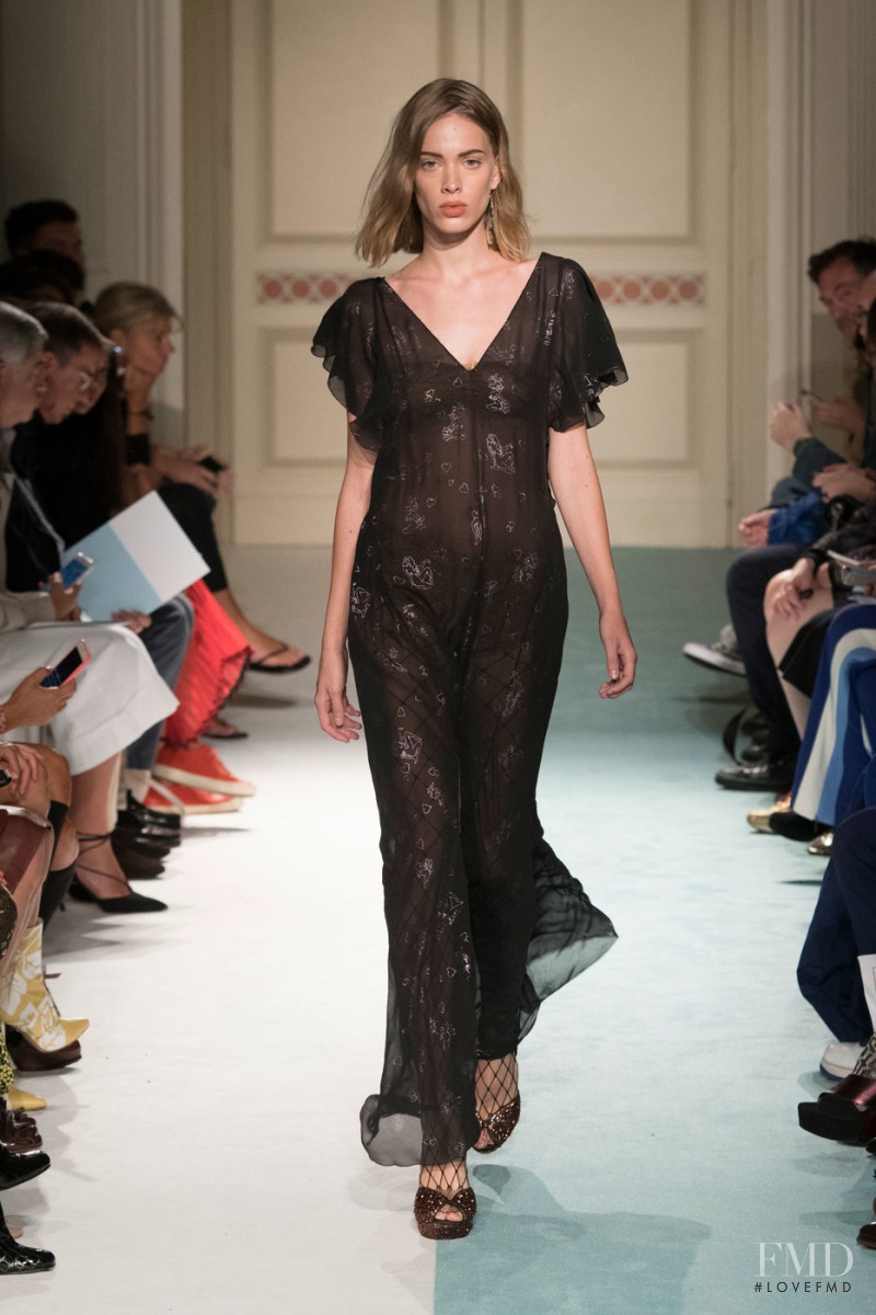 Kristina Ti fashion show for Spring/Summer 2017