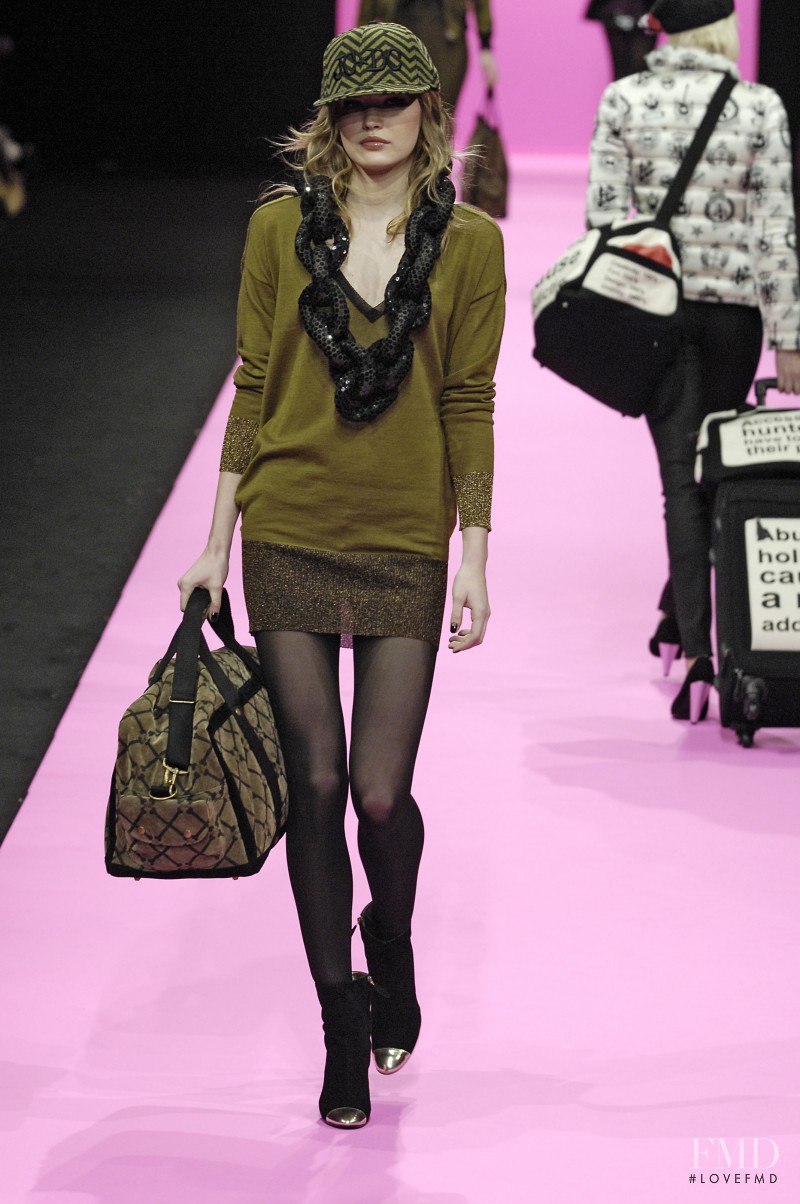 Yulia Vasiltsova featured in  the Jean-Charles De Castelbajac fashion show for Autumn/Winter 2007