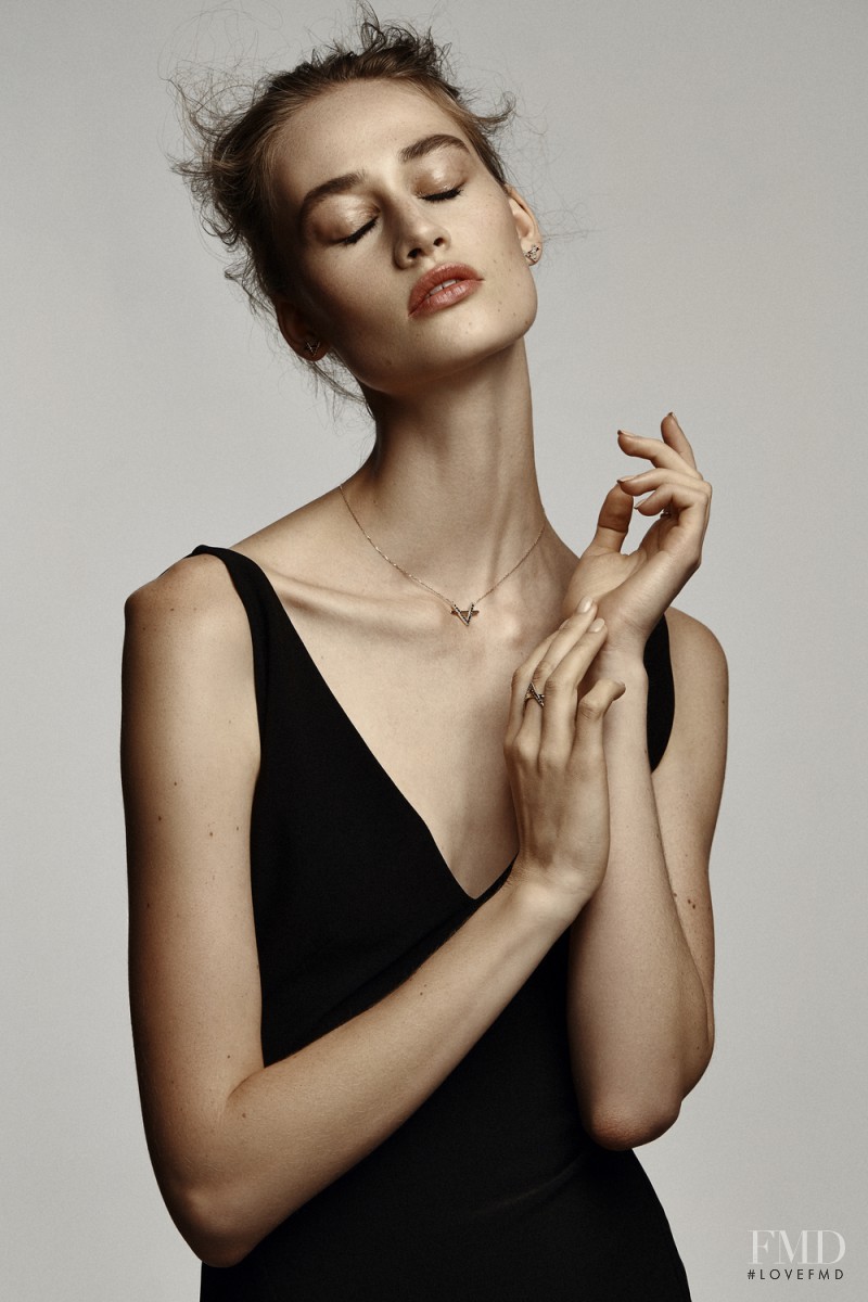 Anna Roos van Wijngaarden featured in  the AUrate advertisement for Spring/Summer 2016