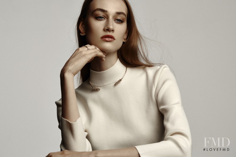 Anna Roos van Wijngaarden featured in  the AUrate advertisement for Spring/Summer 2016