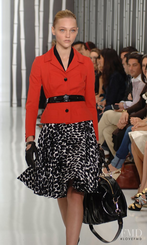 Sasha Pivovarova featured in  the Gucci fashion show for Cruise 2008
