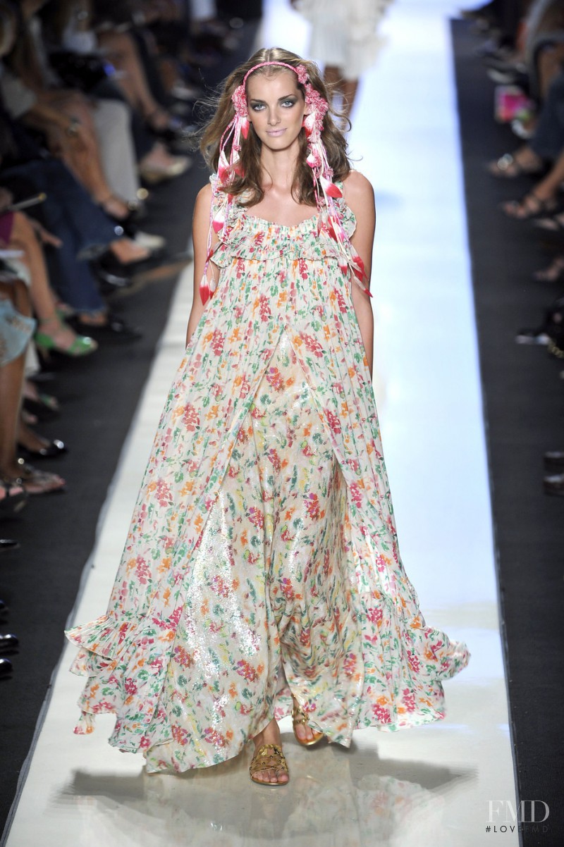 Denisa Dvorakova featured in  the Diane Von Furstenberg fashion show for Spring/Summer 2009