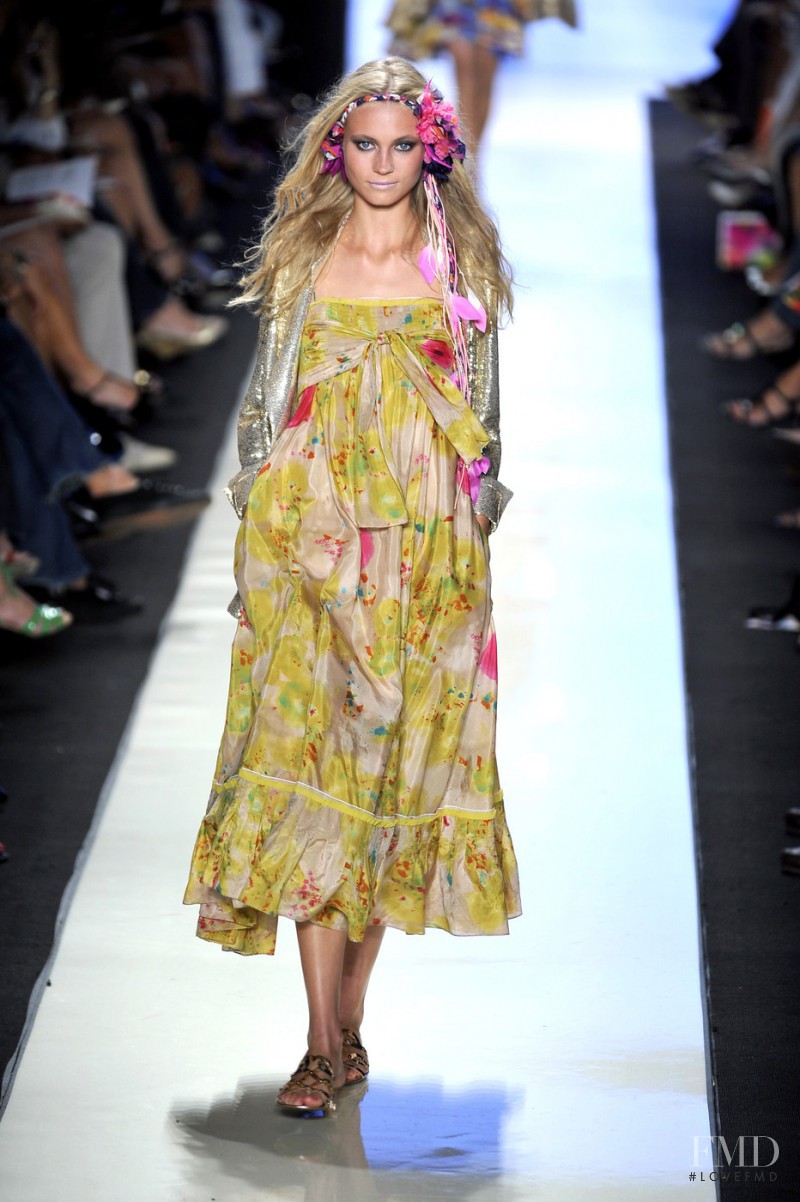 Diane Von Furstenberg fashion show for Spring/Summer 2009