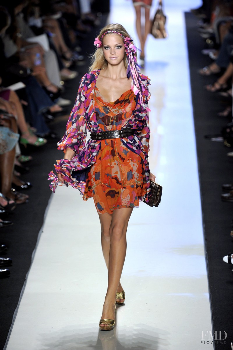 Diane Von Furstenberg fashion show for Spring/Summer 2009