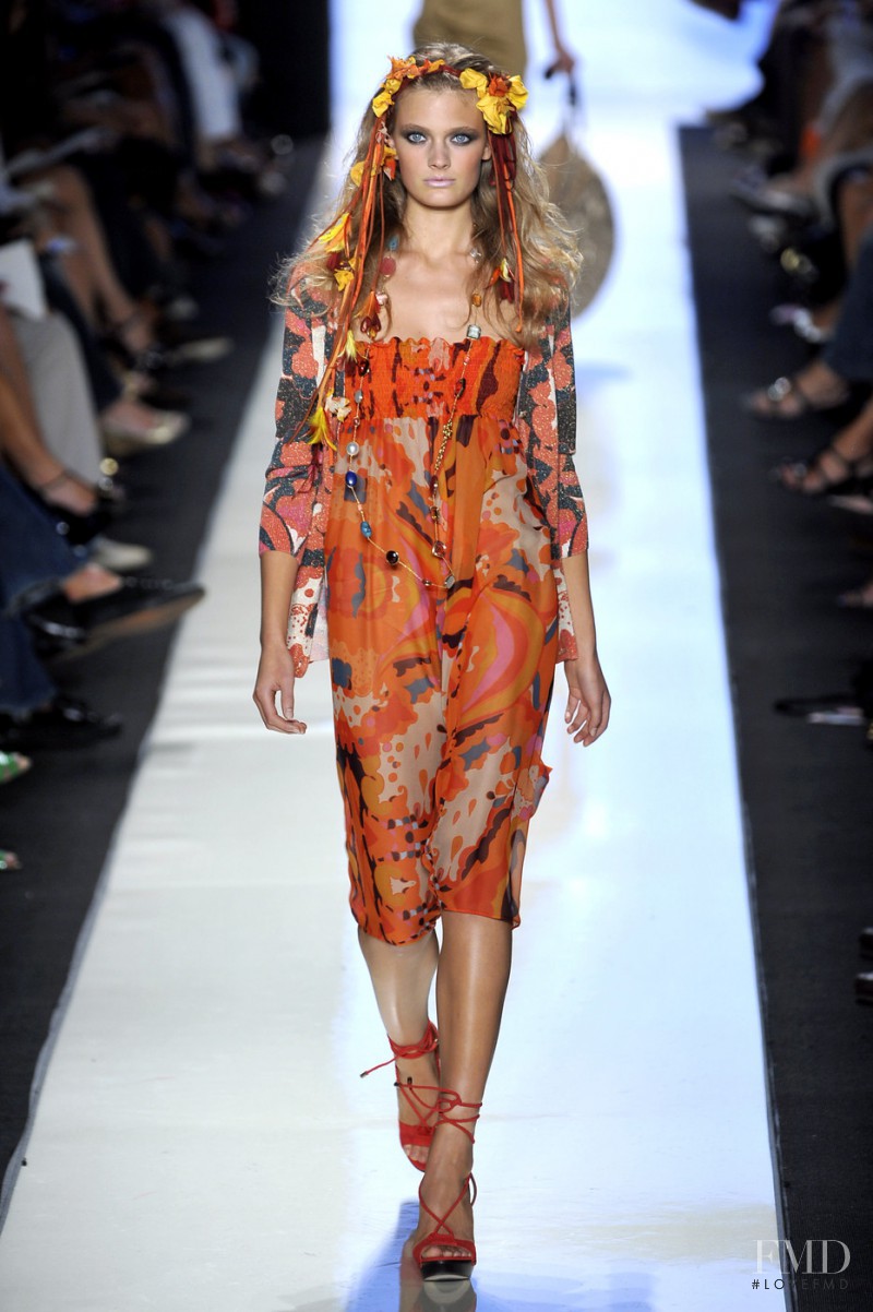 Diane Von Furstenberg fashion show for Spring/Summer 2009