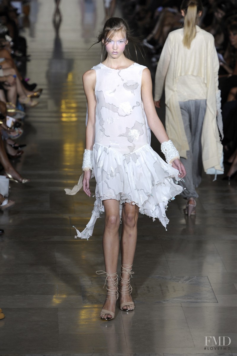 Karlie Kloss featured in  the Jill Stuart fashion show for Spring/Summer 2009