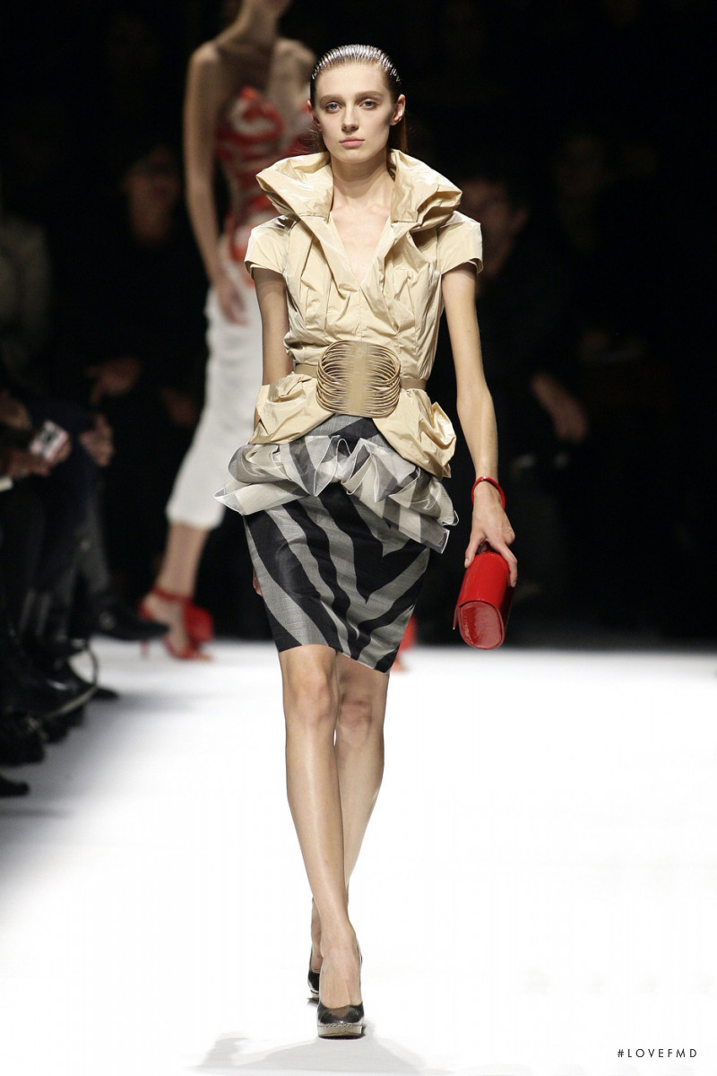 Olga Sherer featured in  the Rue Du Mail by Martina Sitbon fashion show for Spring/Summer 2009