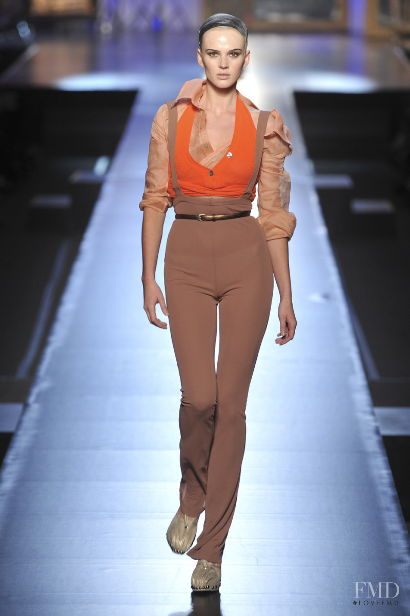 Anne Vyalitsyna featured in  the Jean-Paul Gaultier fashion show for Spring/Summer 2009