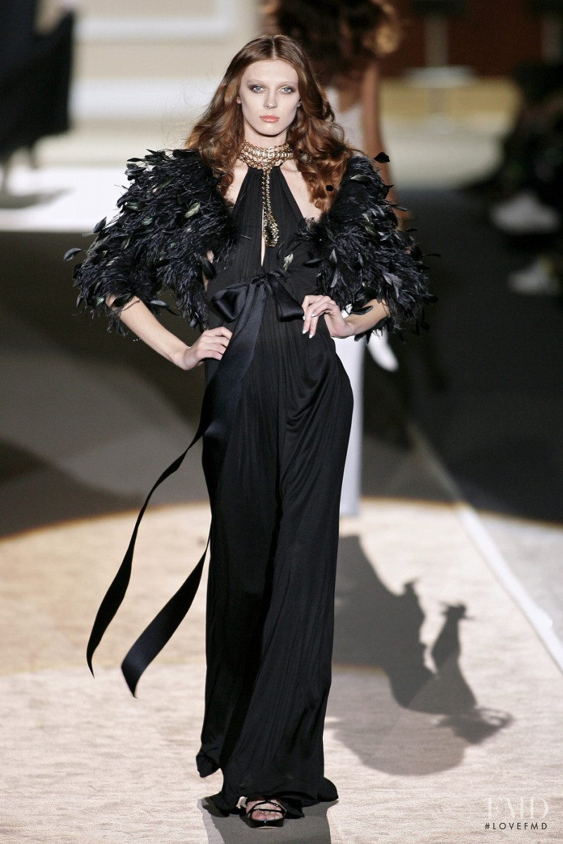 Olga Sherer featured in  the DSquared2 fashion show for Spring/Summer 2009