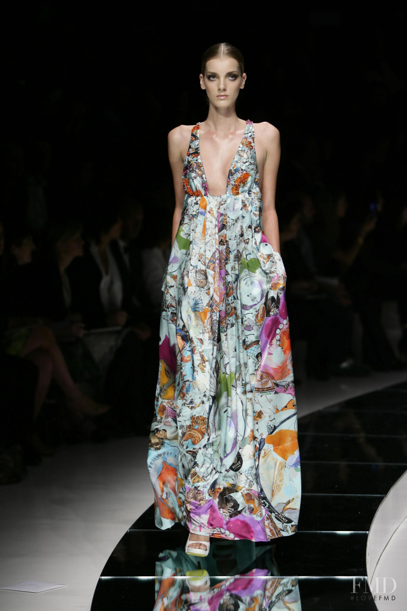 Denisa Dvorakova featured in  the Versace fashion show for Spring/Summer 2009