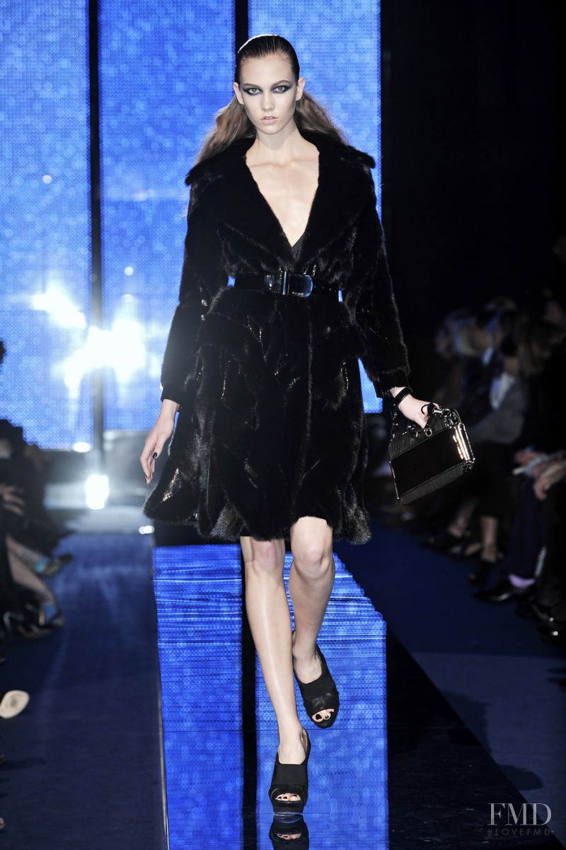 Karlie Kloss featured in  the Versace fashion show for Autumn/Winter 2009
