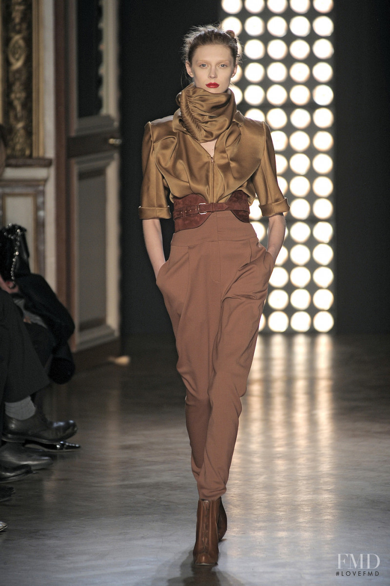 Olga Sherer featured in  the Sophia Kokosalaki fashion show for Autumn/Winter 2010