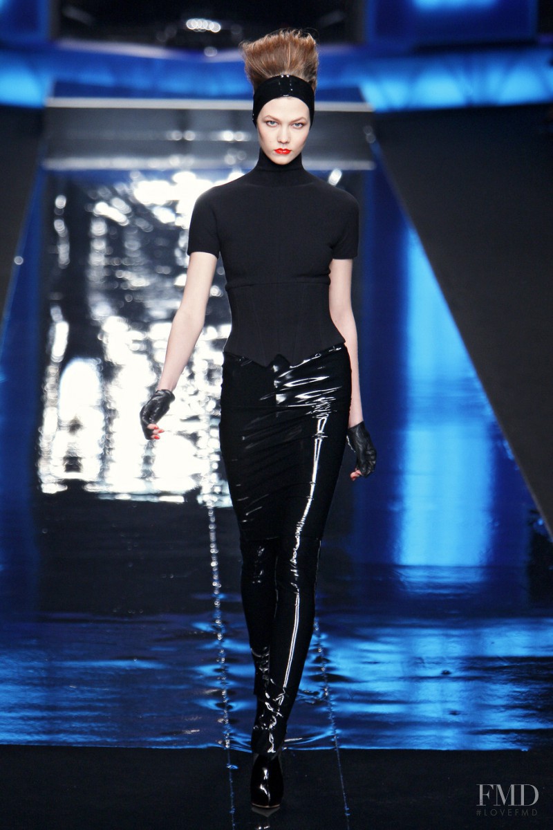 Karlie Kloss featured in  the Karl Lagerfeld fashion show for Autumn/Winter 2010