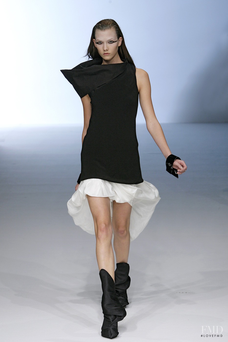 Photo feat. Karlie Kloss - Rick Owens - Spring/Summer 2010 Ready-to ...