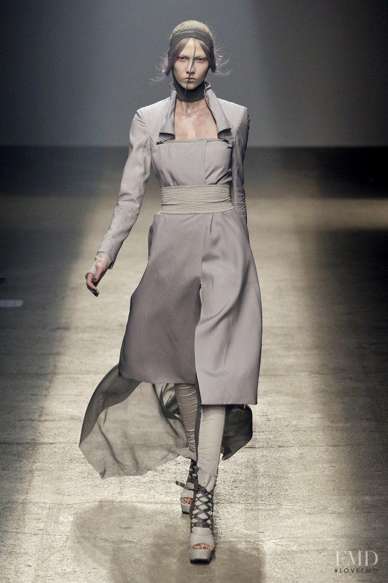 Karlie Kloss featured in  the Gareth Pugh fashion show for Spring/Summer 2010