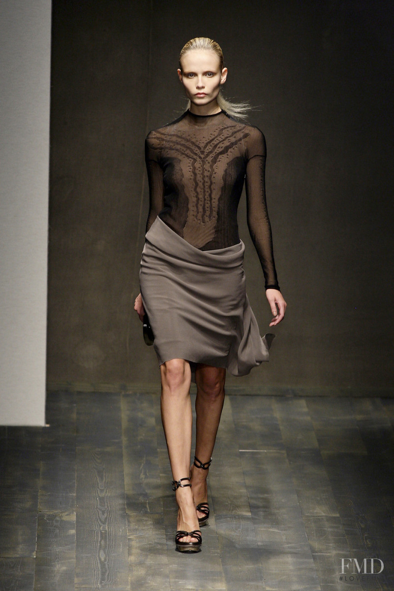 Natasha Poly featured in  the Salvatore Ferragamo fashion show for Spring/Summer 2010
