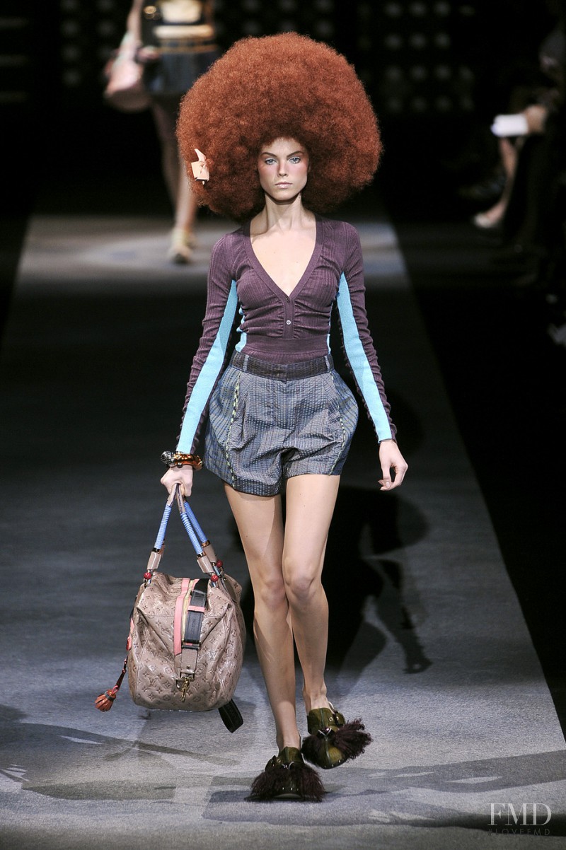 Louis Vuitton fashion show for Spring/Summer 2010