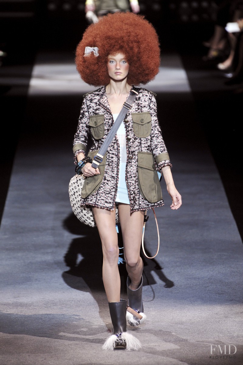 Louis Vuitton fashion show for Spring/Summer 2010