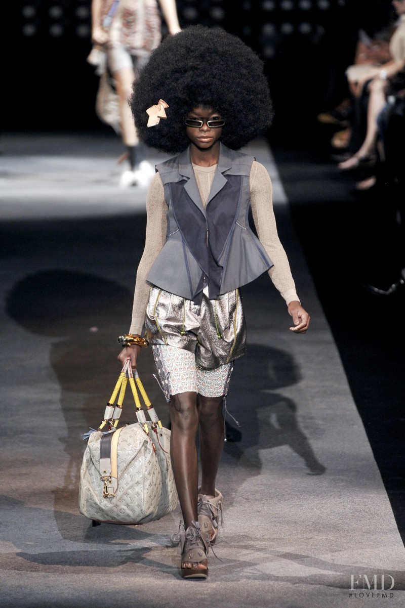 Louis Vuitton fashion show for Spring/Summer 2010