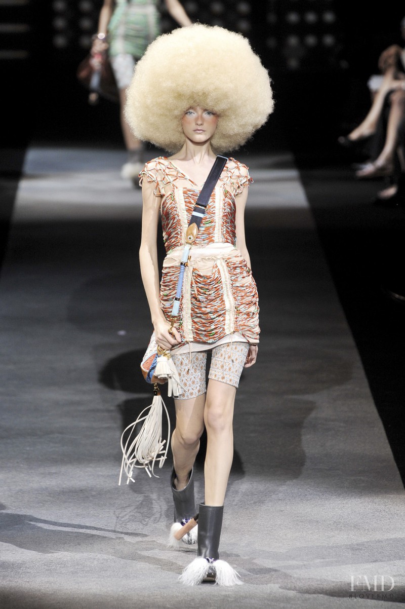 Louis Vuitton fashion show for Spring/Summer 2010