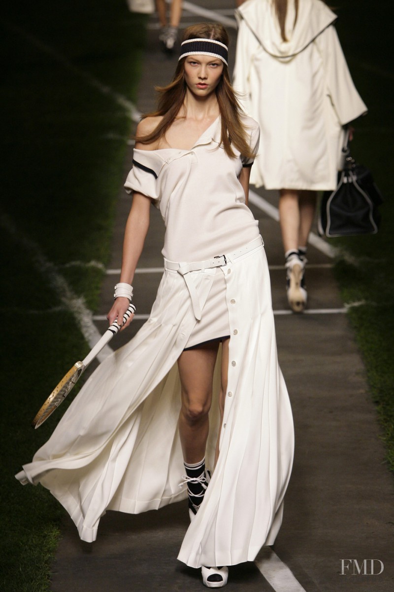 Karlie Kloss featured in  the Hermès fashion show for Spring/Summer 2010