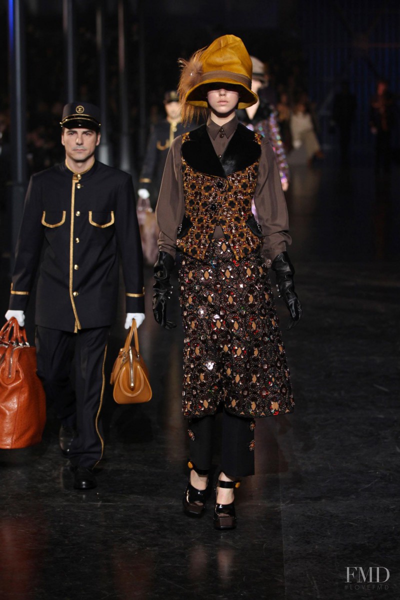 Josefien Rodermans featured in  the Louis Vuitton fashion show for Autumn/Winter 2012