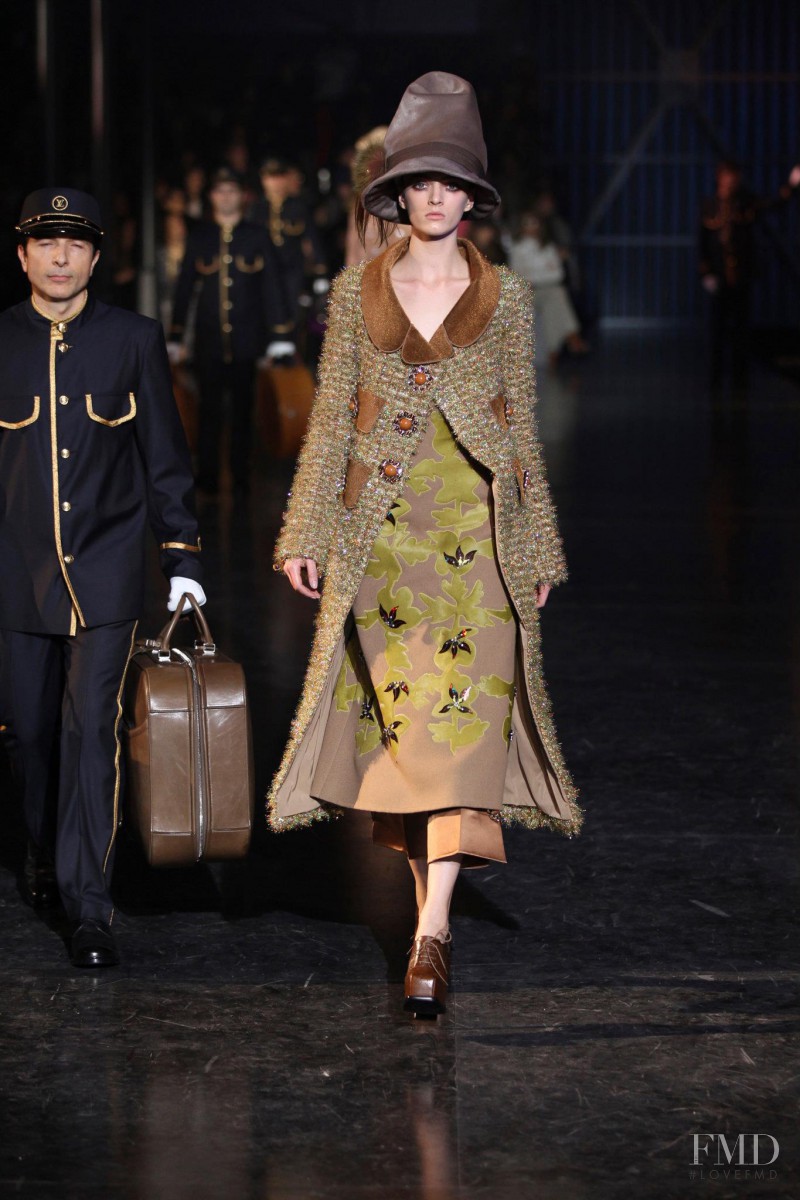 Daria Strokous featured in  the Louis Vuitton fashion show for Autumn/Winter 2012