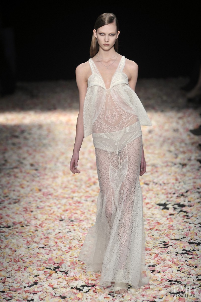 Karlie Kloss featured in  the Givenchy Haute Couture fashion show for Spring/Summer 2009